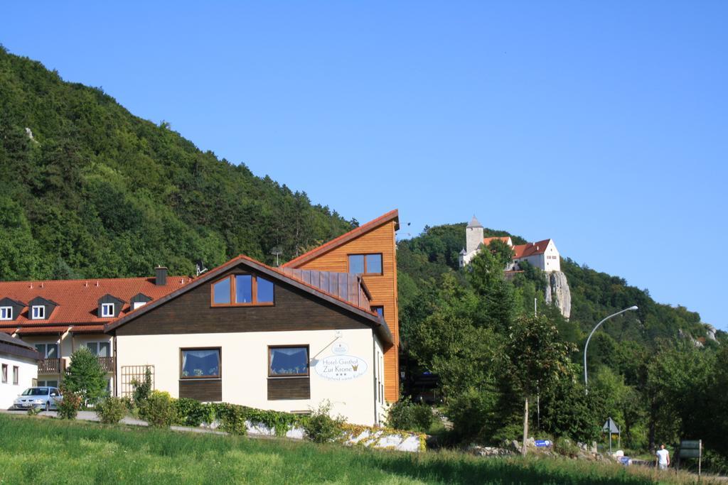 Hotel-Gasthof Zur Krone Riedenburg Exterior photo
